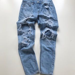 AE Tomgirl Jeans